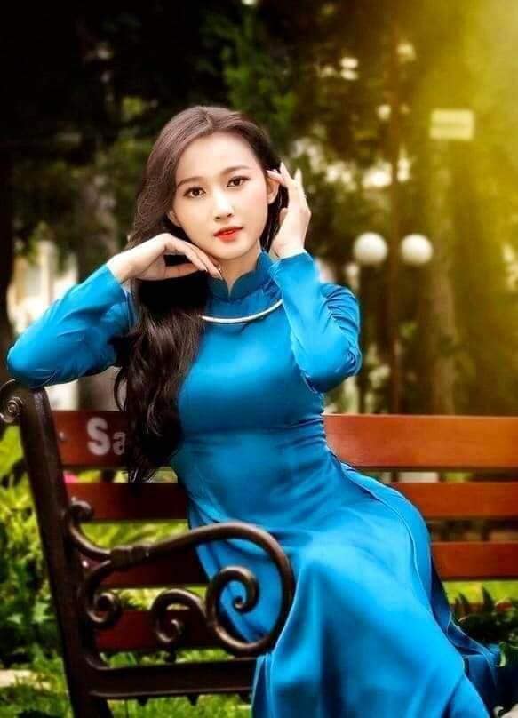 Áo lụa Tô Châu xanh- royal blue traditional áo dài