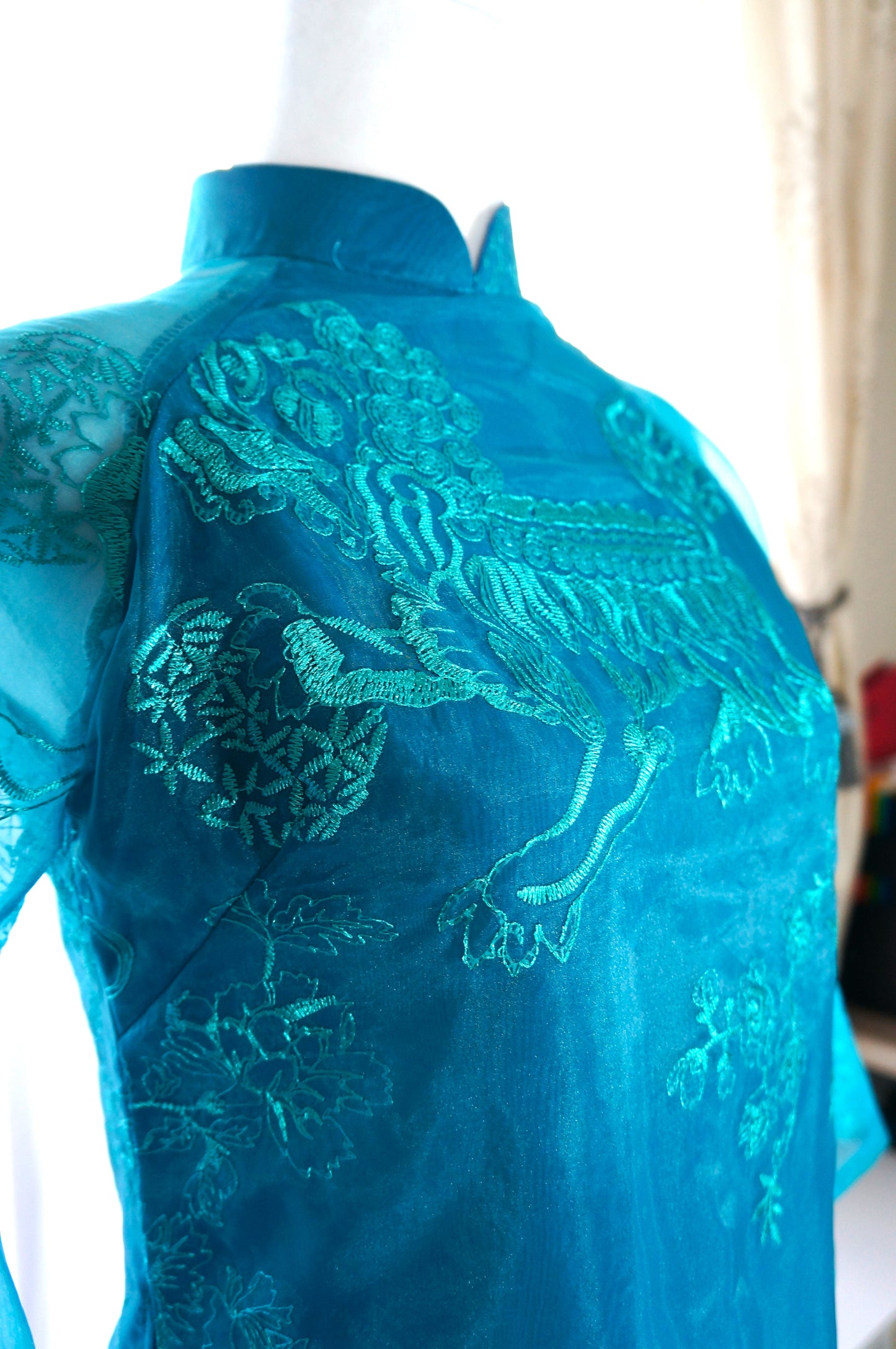 Áo tơ thêu kì lân màu xanh - turquoise organza embroidered  áo dài