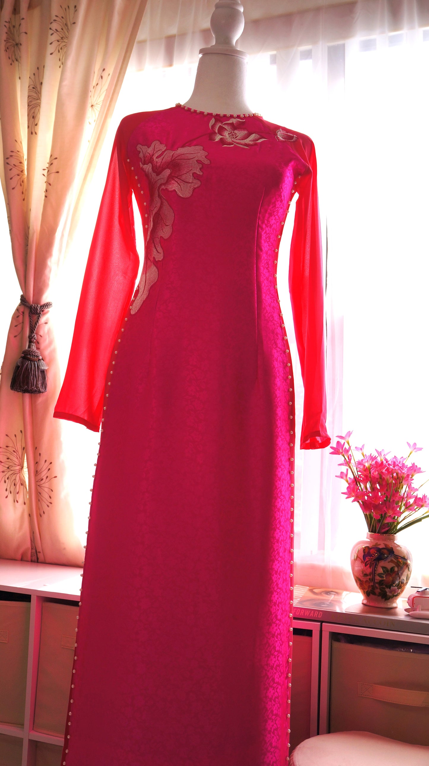 Gấm phối chiffon 4 tà quần 2 lớp thêu- pre-made set of pink embroidery chiffon ao dai