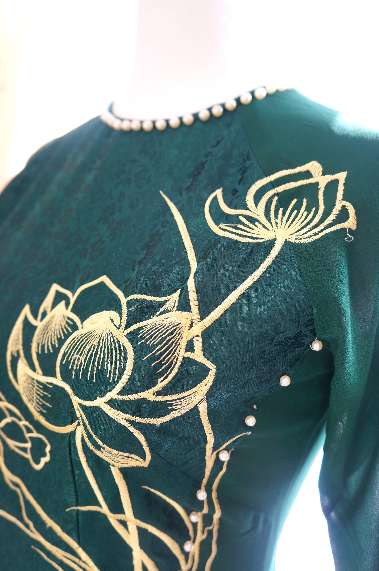 Gấm phối chiffon 4 tà quần 2 lớp thêu- pre-made set of deep green embroidery chiffon ao dai