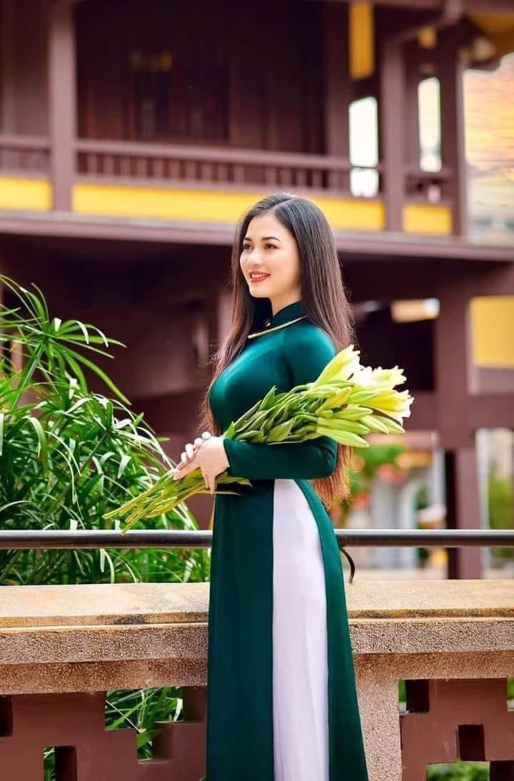 Áo lụa Tô Châu xanh- teal traditional áo dài