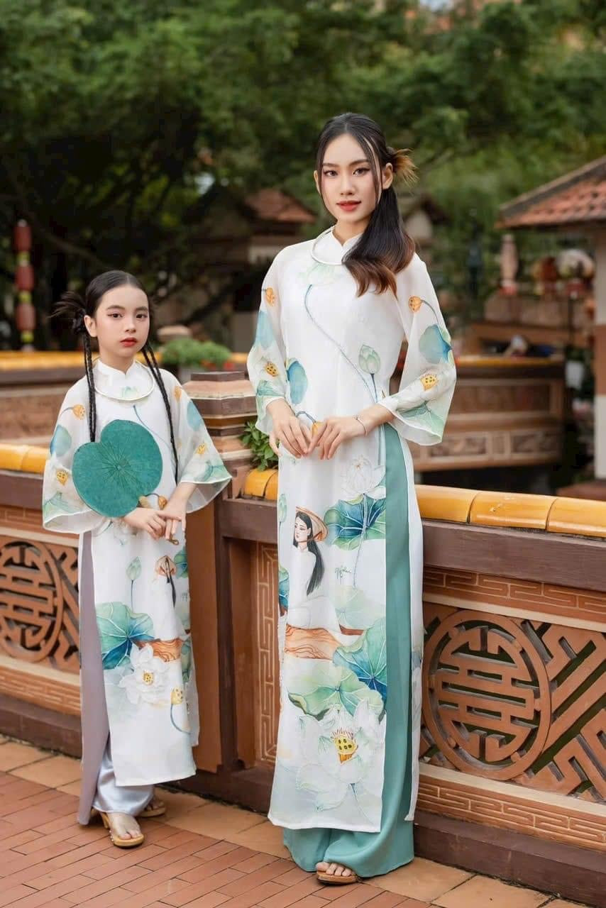 Set Áo dài sen trắng kem đính cườm- set of double layers ivory lotus áo dài.