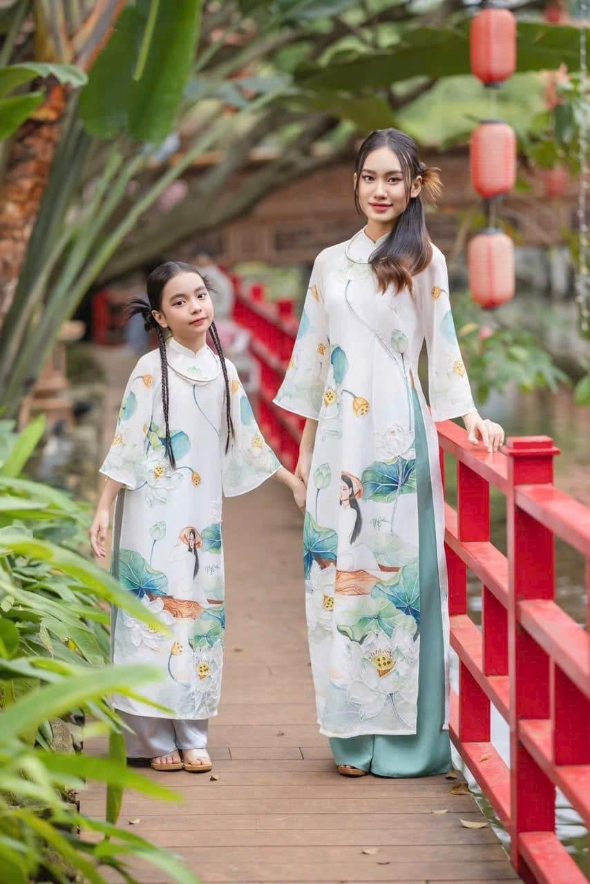 Set Áo dài sen trắng kem đính cườm- set of double layers ivory lotus áo dài.