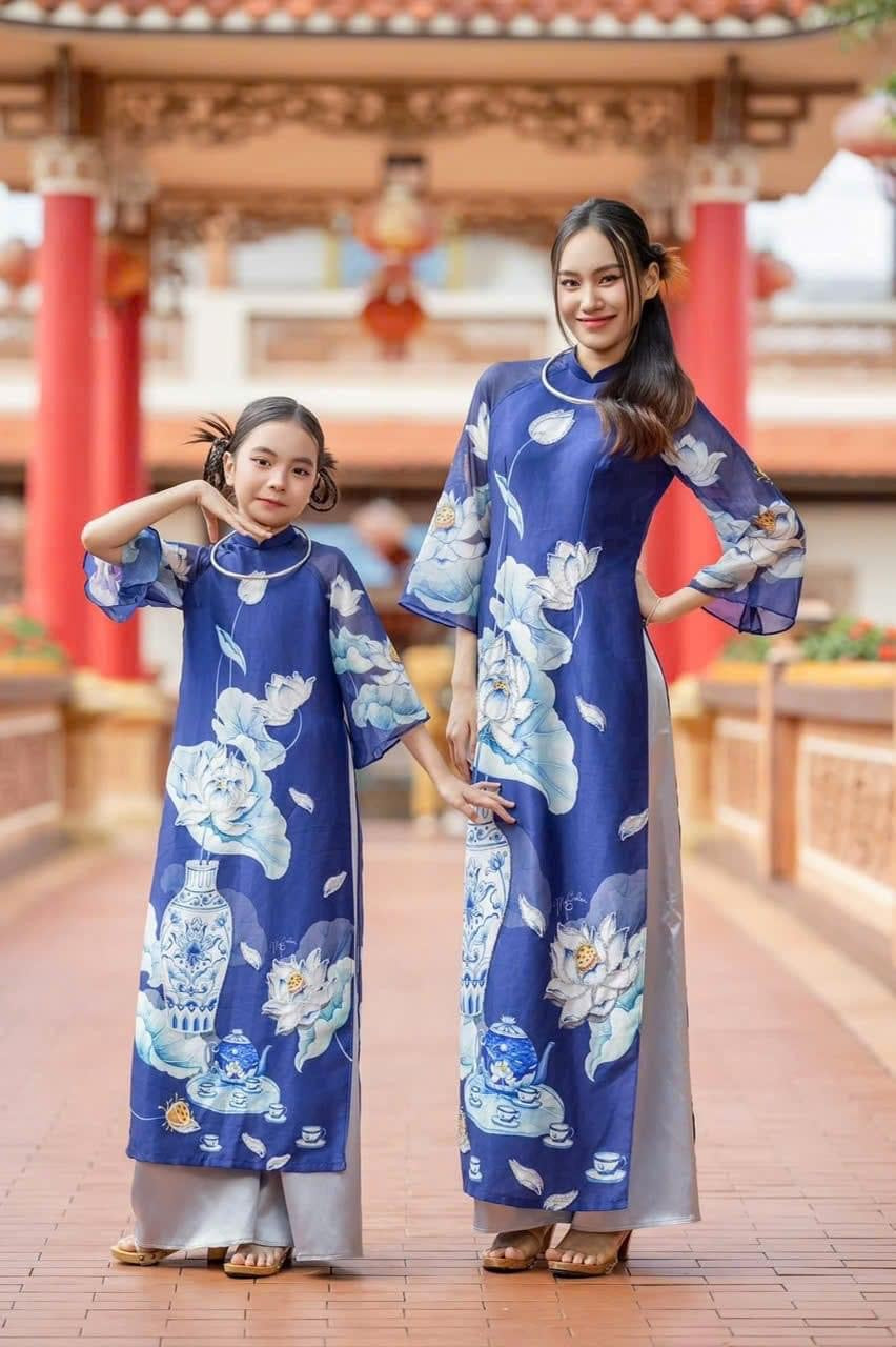 Set Áo dài sen xanh đính cườm cho bé gái- set of double layers blue lotus áo dài for girls