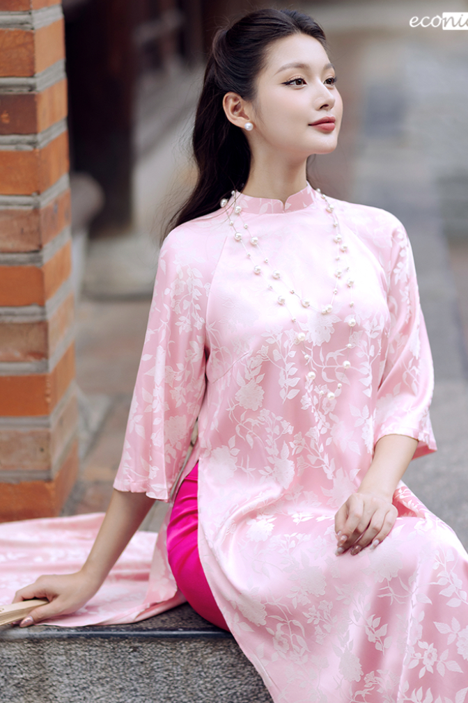 Bộ áo dài gấm cách tân hồng/ Pre-made Modern Vietnamese Ao Dai set