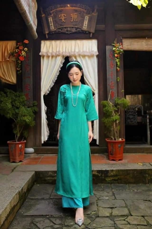 Set bộ áo dài dáng suông lụa tơ tằm hoa văn chữ thọ/ set of emerald áo dài