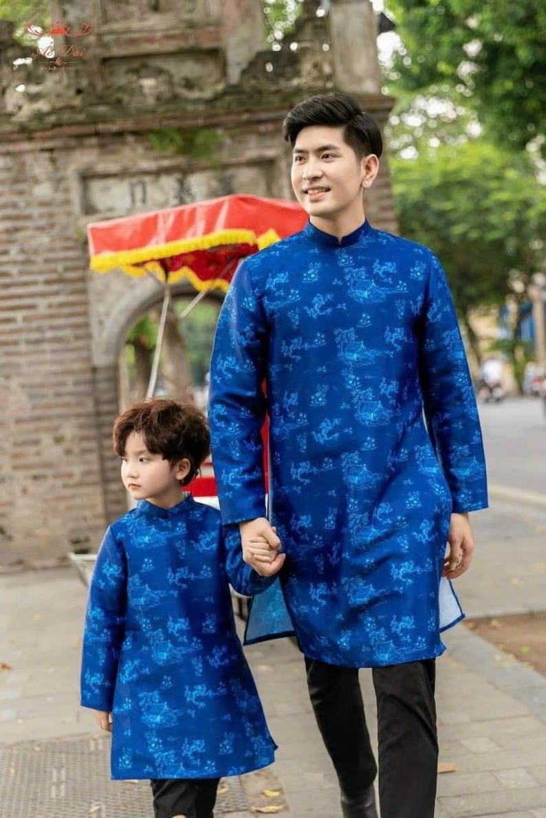 Áo dài nam Thủy Hạc tafta thêu-men's áo dài in deep blue