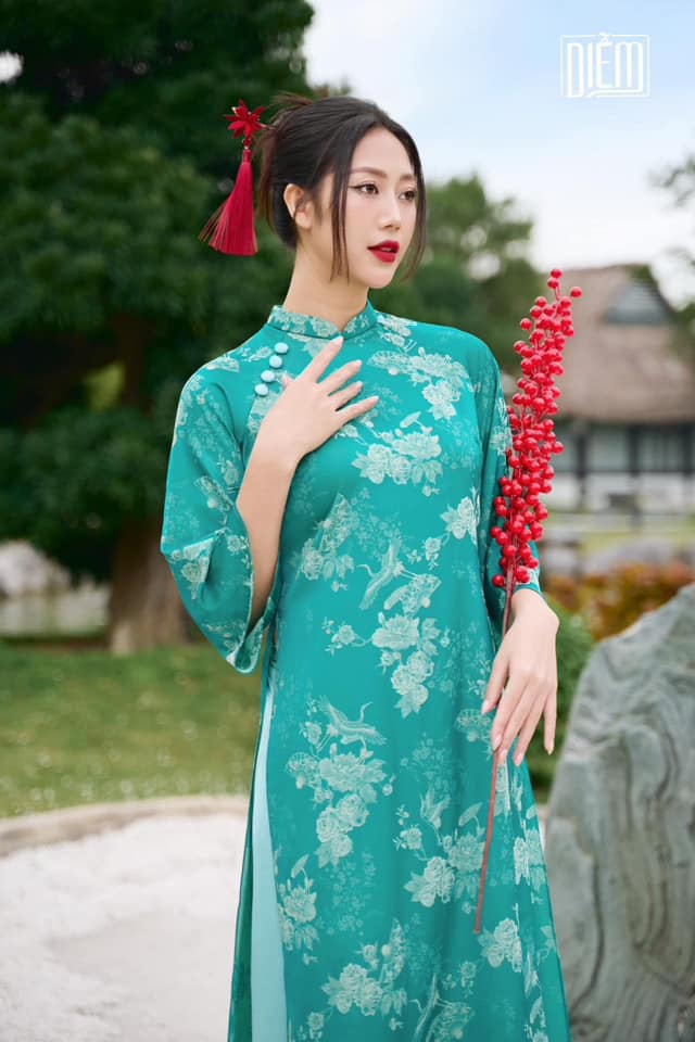 Áo dài gấm hai da hai mặt cách tân xanh/ Pre-made Modern Vietnamese Ao Dai