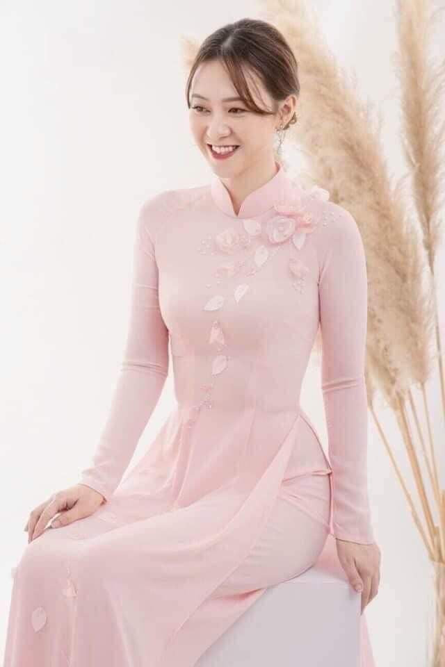 Set áo dài cách chiffon 4 tà thiết kế hoa rơi- Pre-made traditional Vietnamese Ao Dai set in pink