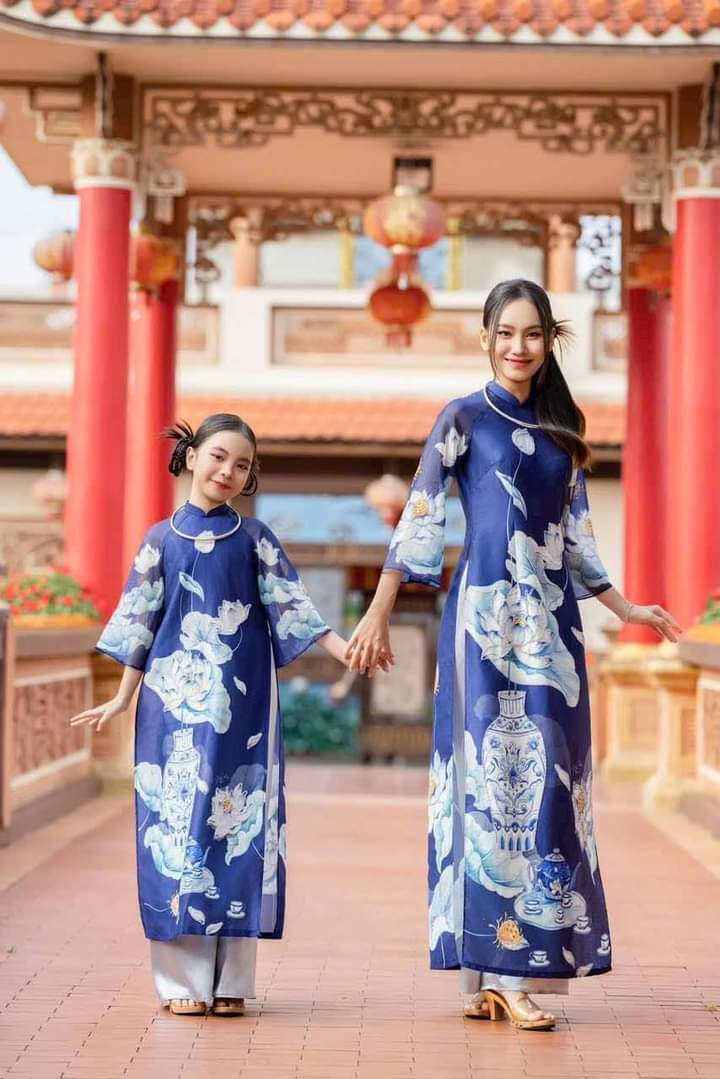 Set Áo dài sen xanh đính cườm- set of double layers blue lotus áo dài