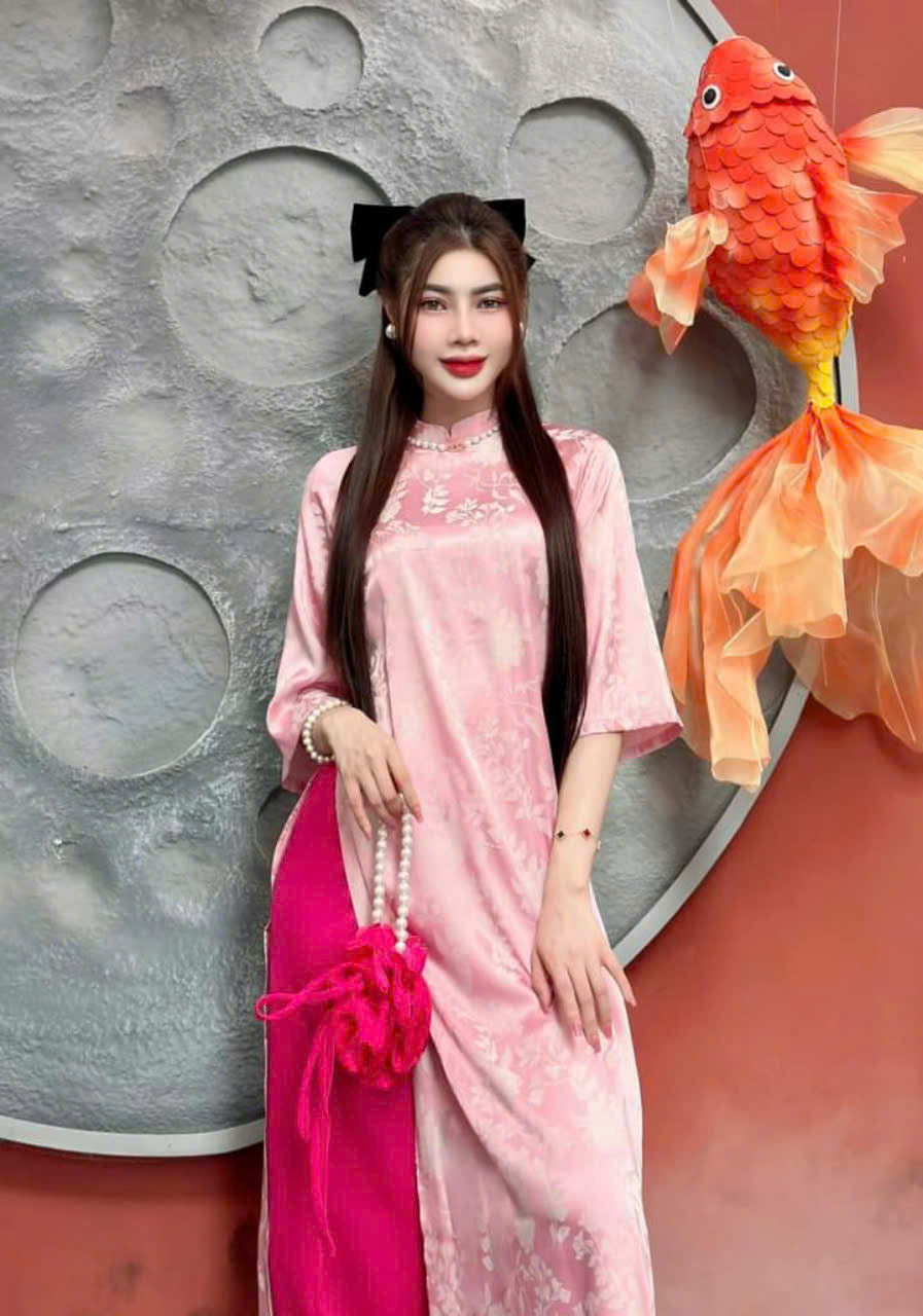 Bộ áo dài gấm cách tân hồng/ Pre-made Modern Vietnamese Ao Dai set